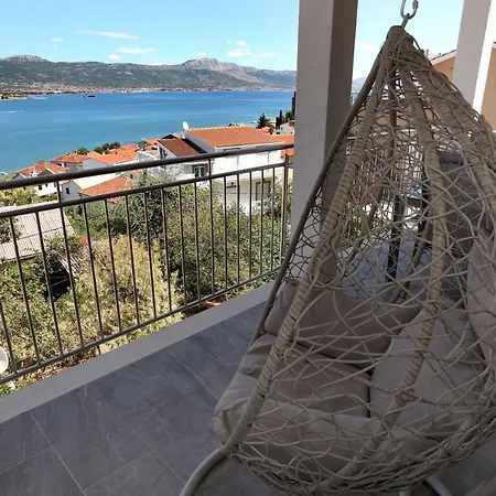 Vida Mit Pool Trogir